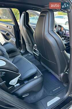 Внедорожник / Кроссовер Porsche Cayenne 2017 в 