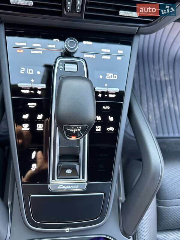 Внедорожник / Кроссовер Porsche Cayenne 2017 в Киеве