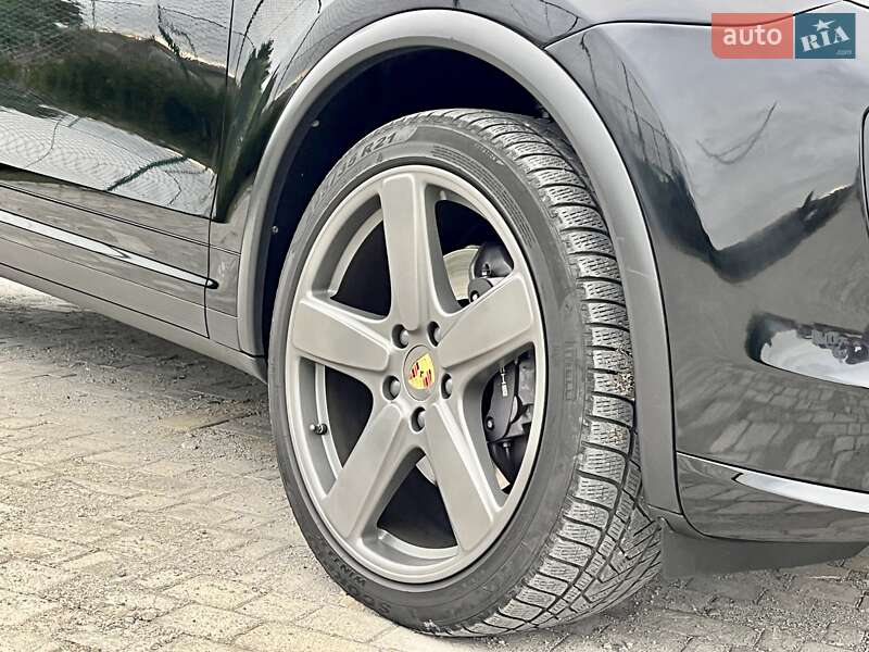 Внедорожник / Кроссовер Porsche Cayenne 2015 в Тернополе фото 10 Внедорожник / Кроссовер Porsche Cayenne 2015 в Тернополе