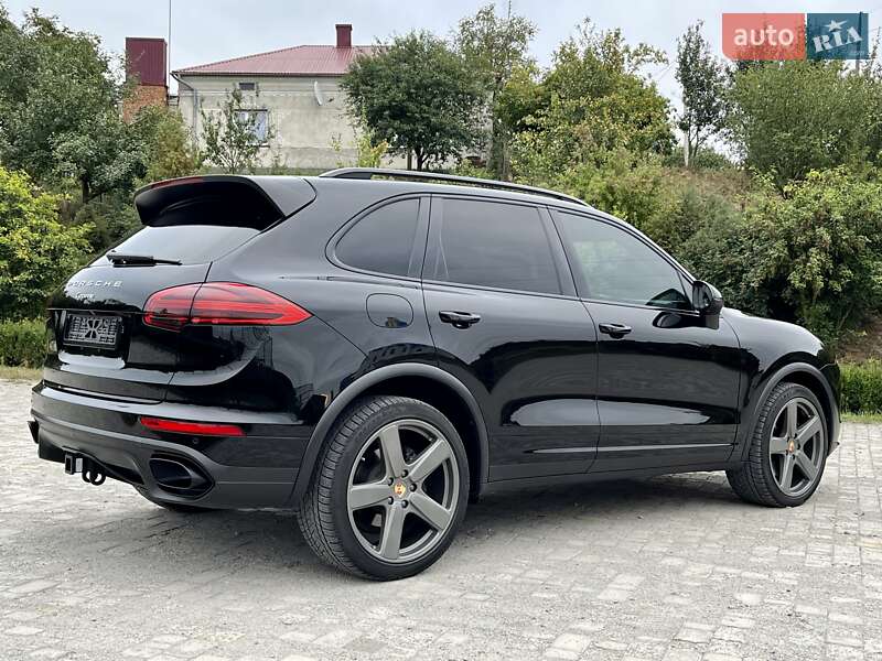 Внедорожник / Кроссовер Porsche Cayenne 2015 в Тернополе фото 11 Внедорожник / Кроссовер Porsche Cayenne 2015 в Тернополе