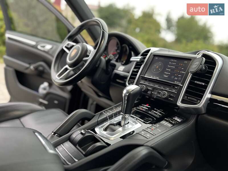 Внедорожник / Кроссовер Porsche Cayenne 2015 в Тернополе фото 22 Внедорожник / Кроссовер Porsche Cayenne 2015 в Тернополе