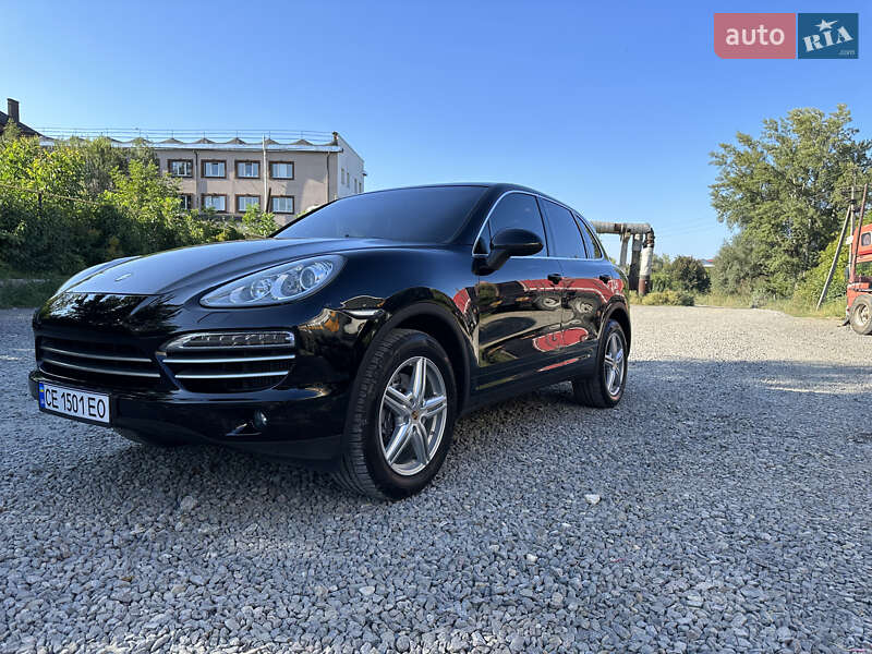 Внедорожник / Кроссовер Porsche Cayenne 2013 в Черновцах