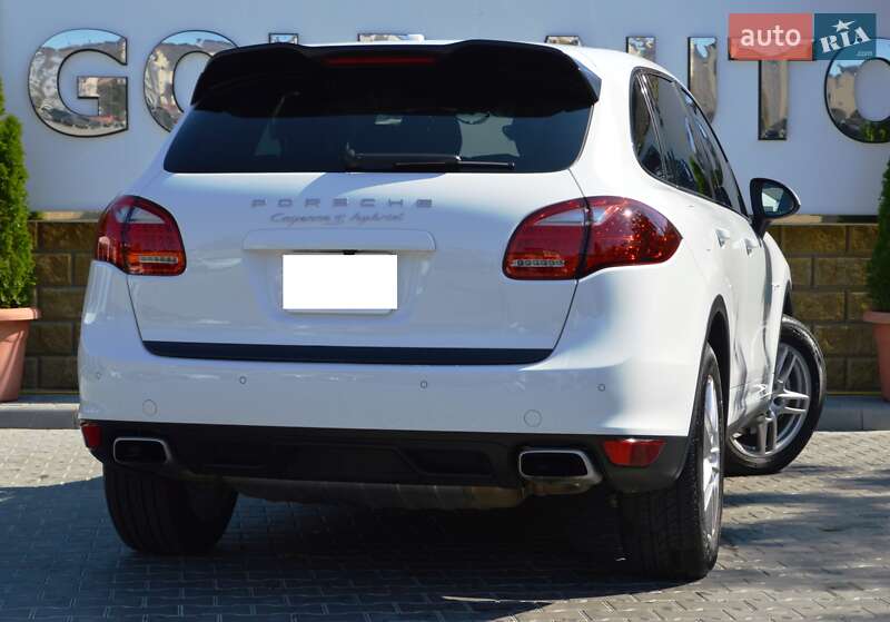 Внедорожник / Кроссовер Porsche Cayenne 2012 в Одессе