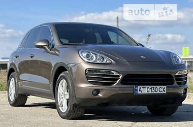 Внедорожник / Кроссовер Porsche Cayenne 2012 в Калуше