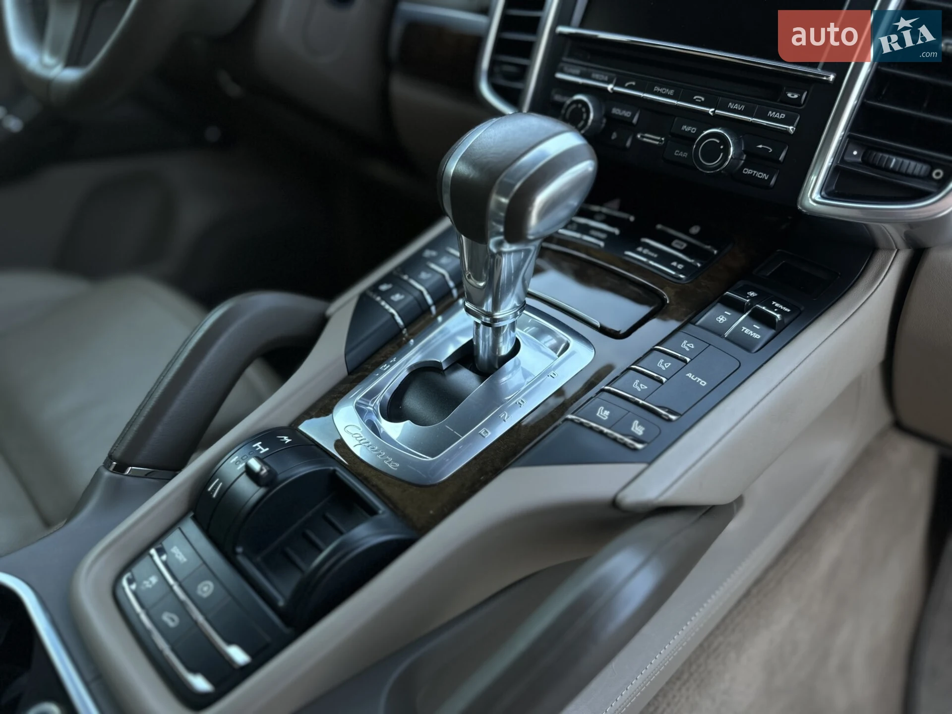 2012 Porsche Cayenne - мініатюра 33
