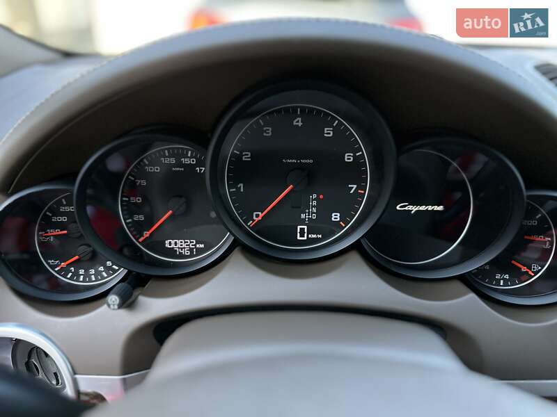 Внедорожник / Кроссовер Porsche Cayenne 2012 в Калуше