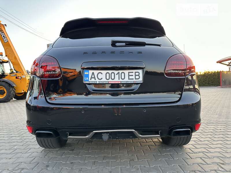 Внедорожник / Кроссовер Porsche Cayenne 2011 в Луцке