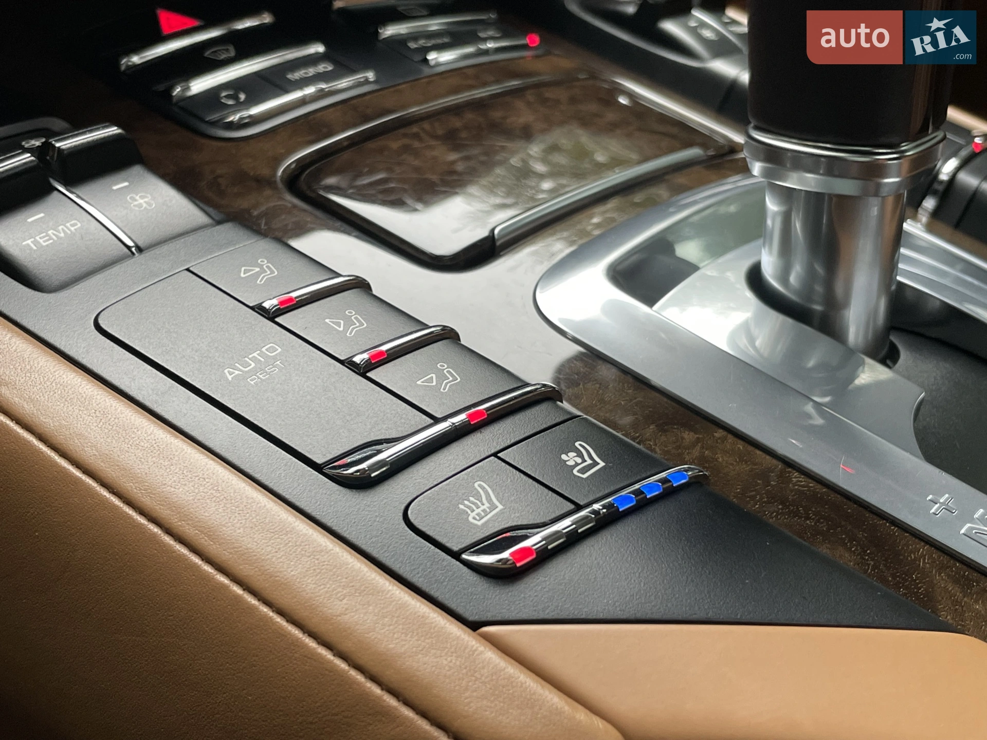 2012 Porsche Cayenne - мініатюра 24