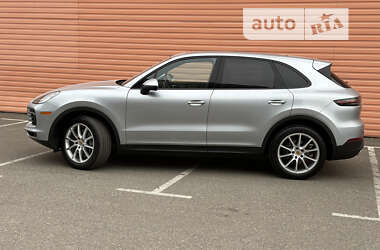 Внедорожник / Кроссовер Porsche Cayenne 2021 в 