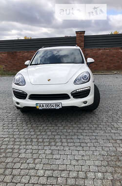 Внедорожник / Кроссовер Porsche Cayenne 2010 в Киеве