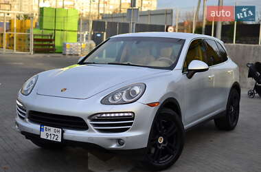 Позашляховик / Кросовер Porsche Cayenne 2012 в 