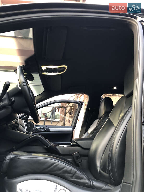 Внедорожник / Кроссовер Porsche Cayenne 2012 в Днепре фото 13 Внедорожник / Кроссовер Porsche Cayenne 2012 в Днепре