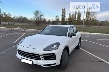 Внедорожник / Кроссовер Porsche Cayenne 2018 в Кривом Роге