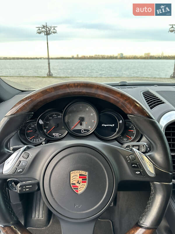 Внедорожник / Кроссовер Porsche Cayenne 2011 в Днепре