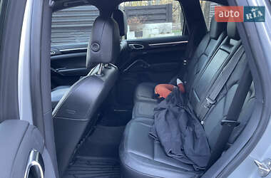 Внедорожник / Кроссовер Porsche Cayenne 2013 в 