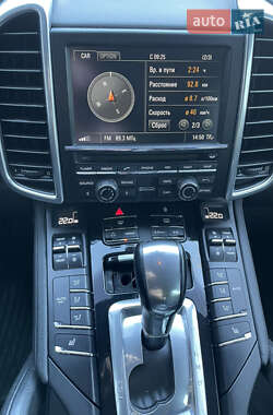Внедорожник / Кроссовер Porsche Cayenne 2013 в 