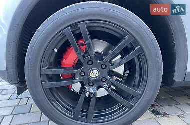 Внедорожник / Кроссовер Porsche Cayenne 2013 в 