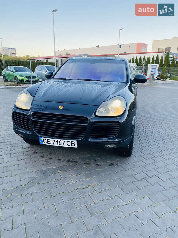 Внедорожник / Кроссовер Porsche Cayenne 2004 в Черновцах