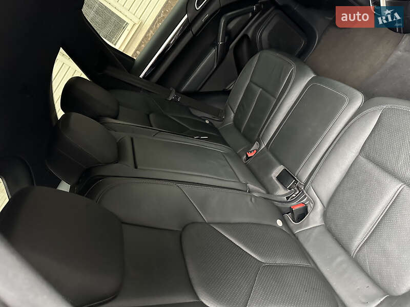 Внедорожник / Кроссовер Porsche Cayenne 2013 в Кривом Роге фото 15 Внедорожник / Кроссовер Porsche Cayenne 2013 в Кривом Роге
