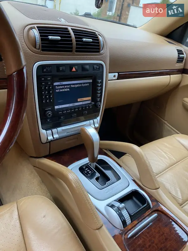 Внедорожник / Кроссовер Porsche Cayenne 2003 в 