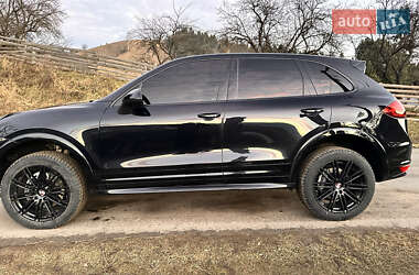 Внедорожник / Кроссовер Porsche Cayenne 2012 в 