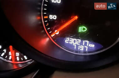 Внедорожник / Кроссовер Porsche Cayenne 2012 в 