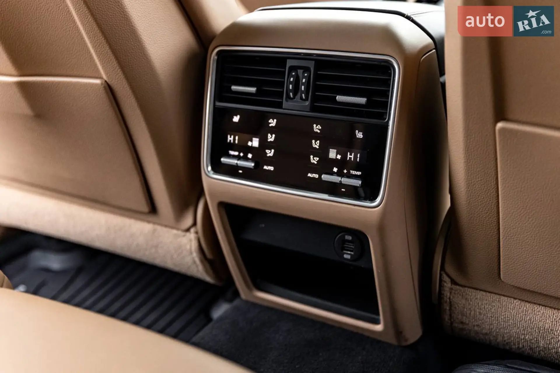 2018 Porsche Cayenne - мініатюра 24