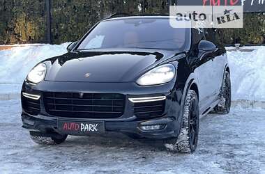 Позашляховик / Кросовер Porsche Cayenne 2016 в Києві