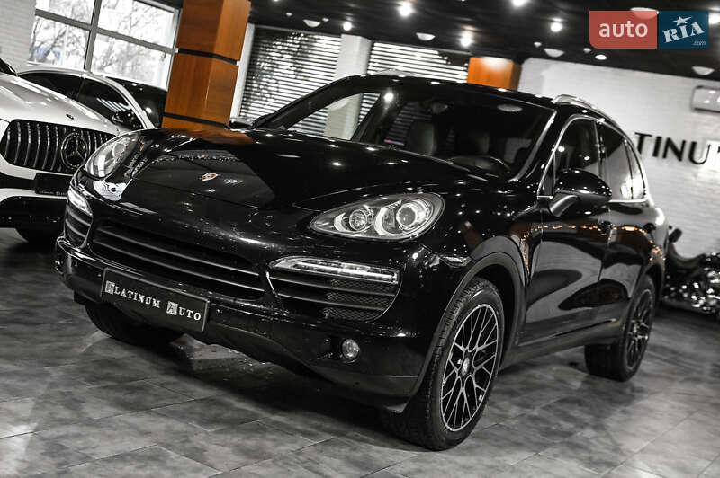 Позашляховик / Кросовер Porsche Cayenne 2010 в Одесі