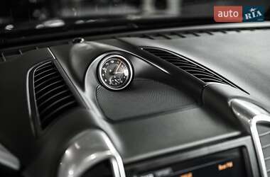 Внедорожник / Кроссовер Porsche Cayenne 2013 в 