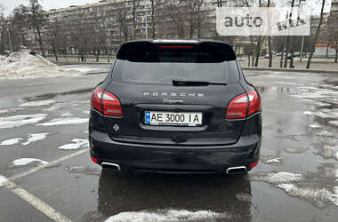 Внедорожник / Кроссовер Porsche Cayenne 2012 в Киеве