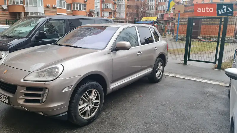 Внедорожник / Кроссовер Porsche Cayenne 2009 в 