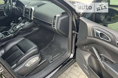 Внедорожник / Кроссовер Porsche Cayenne 2013 в 