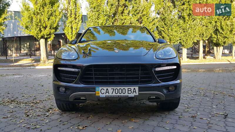 Позашляховик / Кросовер Porsche Cayenne 2010 в Черкасах