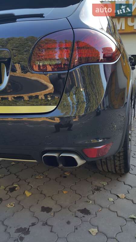 Позашляховик / Кросовер Porsche Cayenne 2010 в Черкасах
