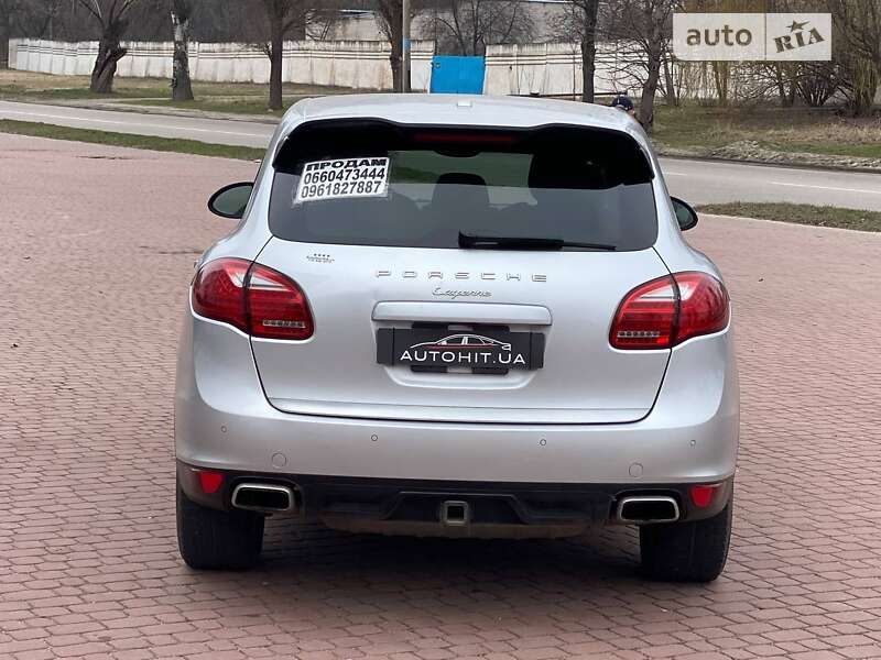 Позашляховик / Кросовер Porsche Cayenne 2012 в Кам'янському