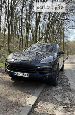 Внедорожник / Кроссовер Porsche Cayenne 2012 в Киеве