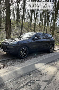 Внедорожник / Кроссовер Porsche Cayenne 2012 в Киеве