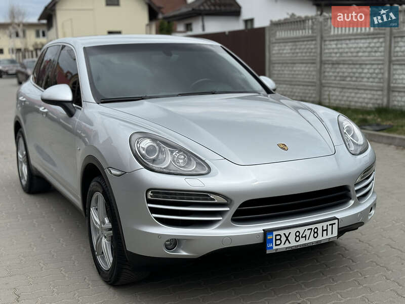 Внедорожник / Кроссовер Porsche Cayenne 2012 в Хмельницком