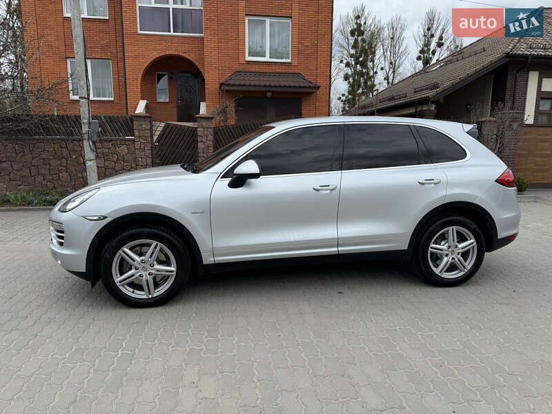 Внедорожник / Кроссовер Porsche Cayenne 2012 в Хмельницком
