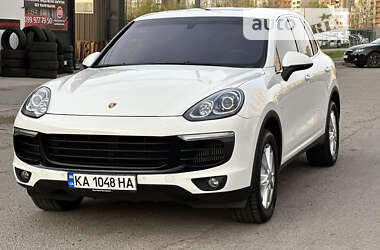 Внедорожник / Кроссовер Porsche Cayenne 2015 в Киеве