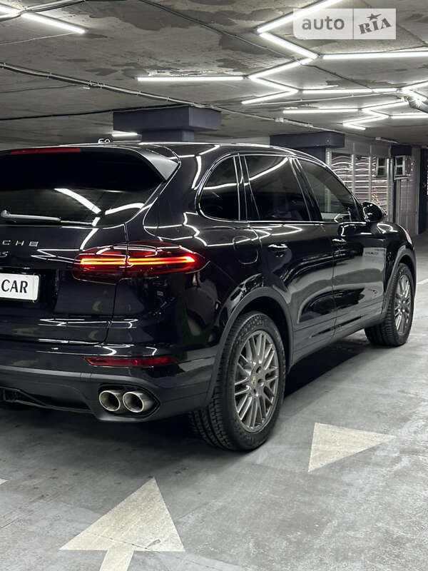 Позашляховик / Кросовер Porsche Cayenne 2014 в Одесі