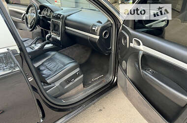 Позашляховик / Кросовер Porsche Cayenne 2004 в 