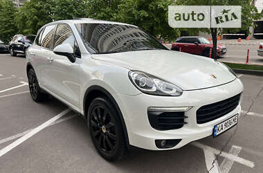 Внедорожник / Кроссовер Porsche Cayenne 2015 в Киеве