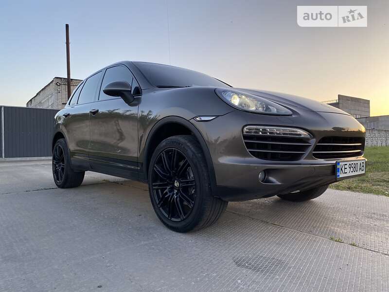 Позашляховик / Кросовер Porsche Cayenne 2012 в Павлограді