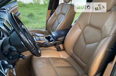 Позашляховик / Кросовер Porsche Cayenne 2012 в Павлограді