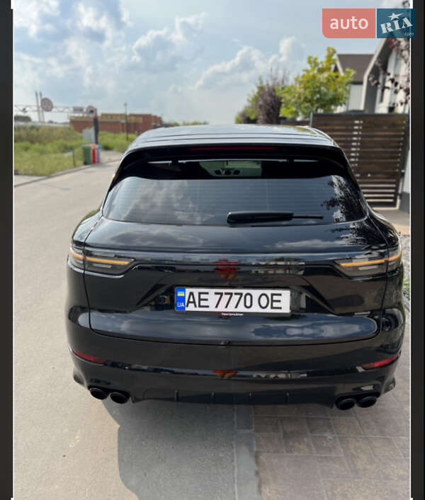 Внедорожник / Кроссовер Porsche Cayenne 2022 в Днепре