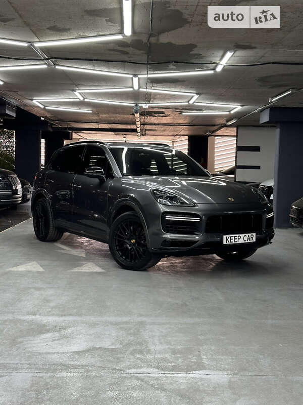 Внедорожник / Кроссовер Porsche Cayenne 2019 в Одессе