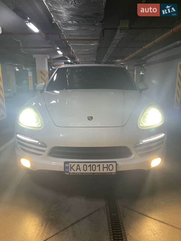 Внедорожник / Кроссовер Porsche Cayenne 2013 в Одессе