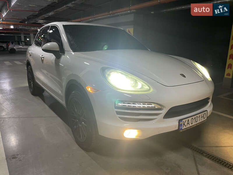 Внедорожник / Кроссовер Porsche Cayenne 2013 в Одессе
